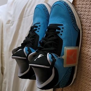 Jordan retro powder blues